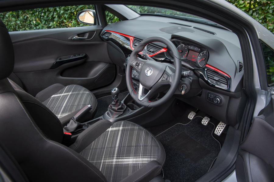  Vauxhall Corsavan 2015 года  (фото 23 из 30)